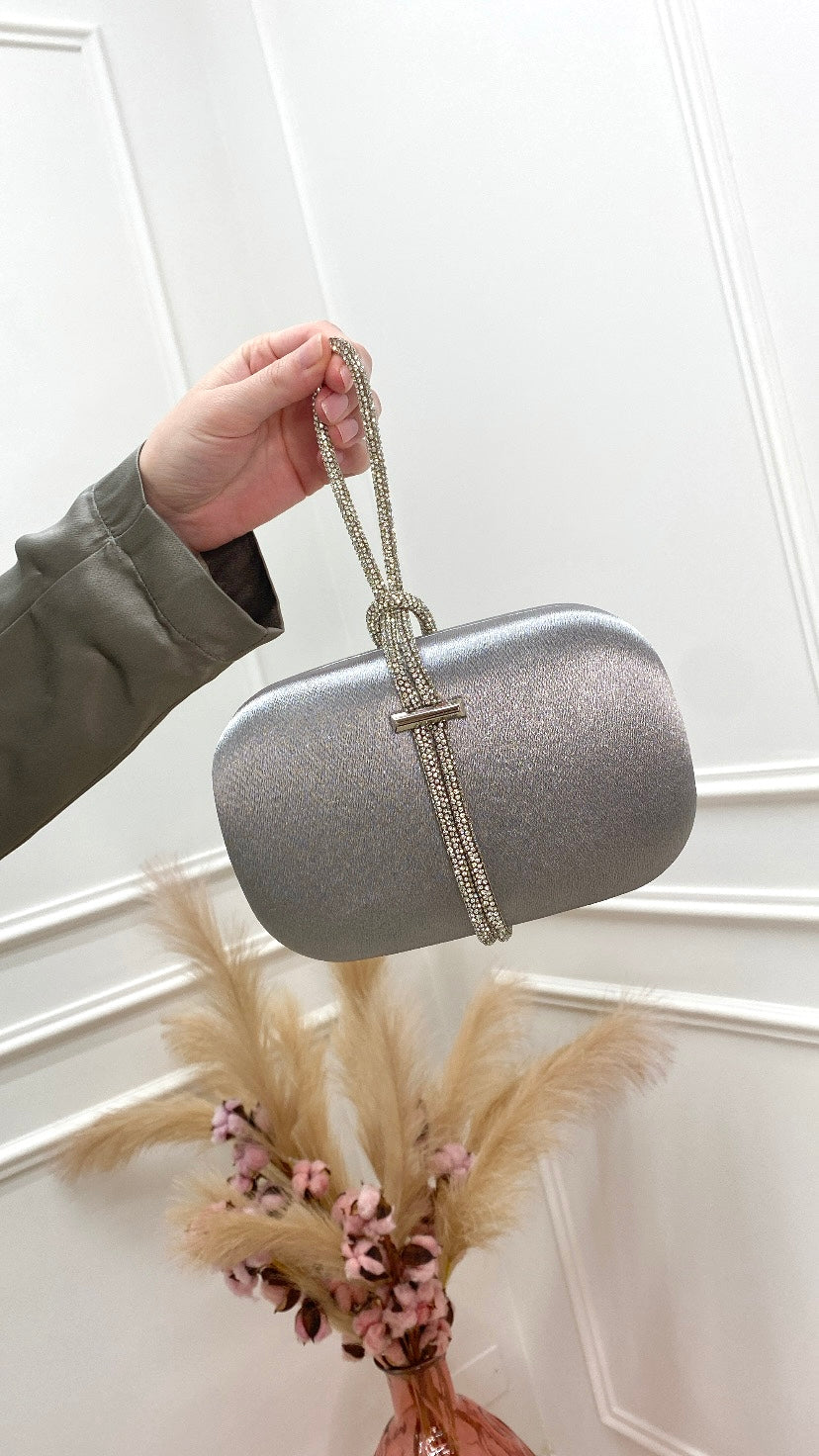 Clutch Nalì